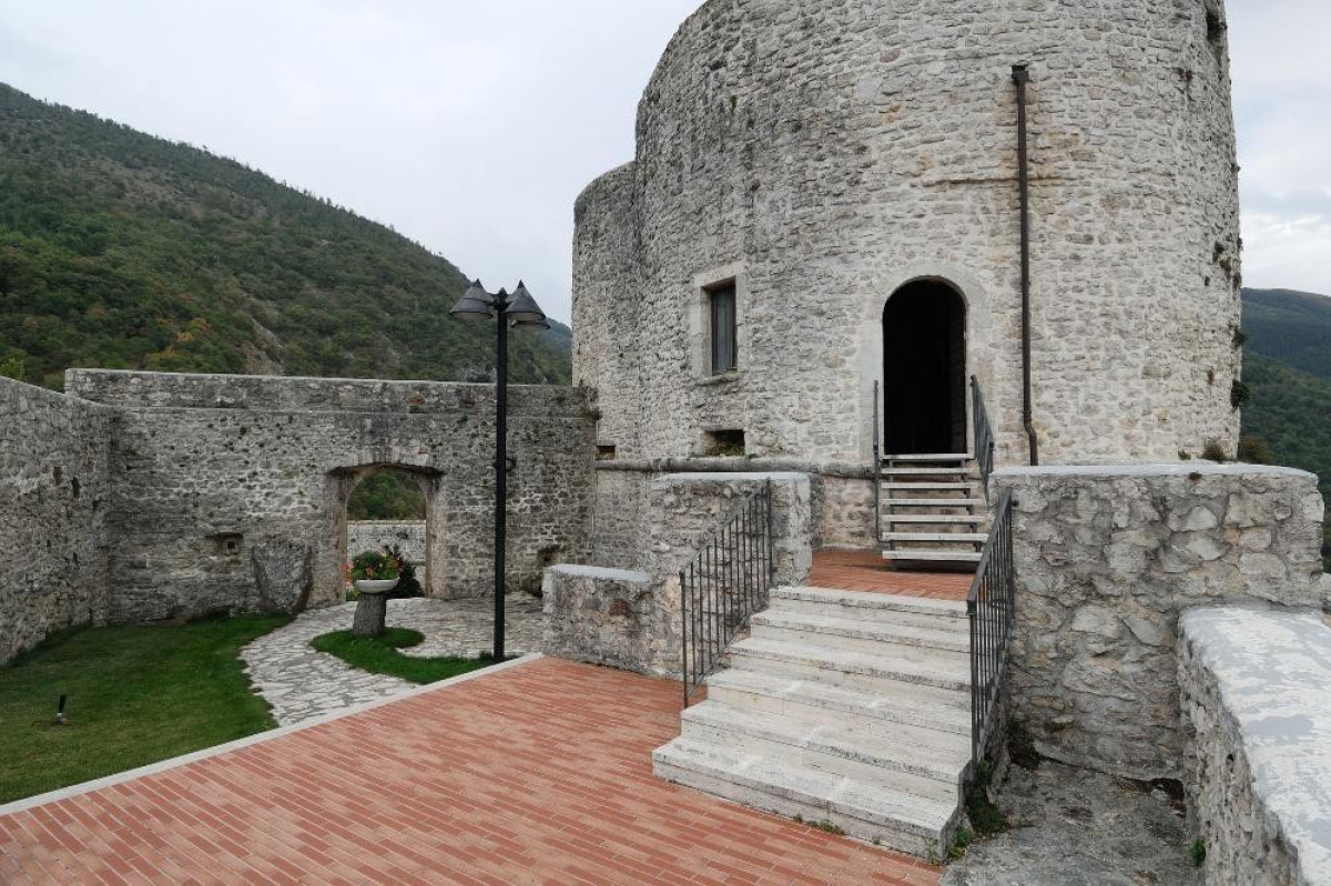Rocca Di Sotto Campania Dove Si Trova