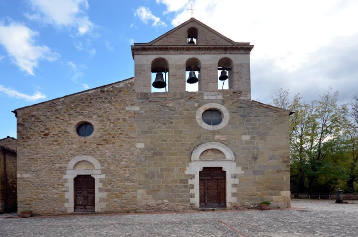 CHIESA DI SAN MICHELE ARCANGELO (Colledara) ViaggiArt CHIESA DI SAN MICHELE ARCANGELO (Colledara) ViaggiArt
