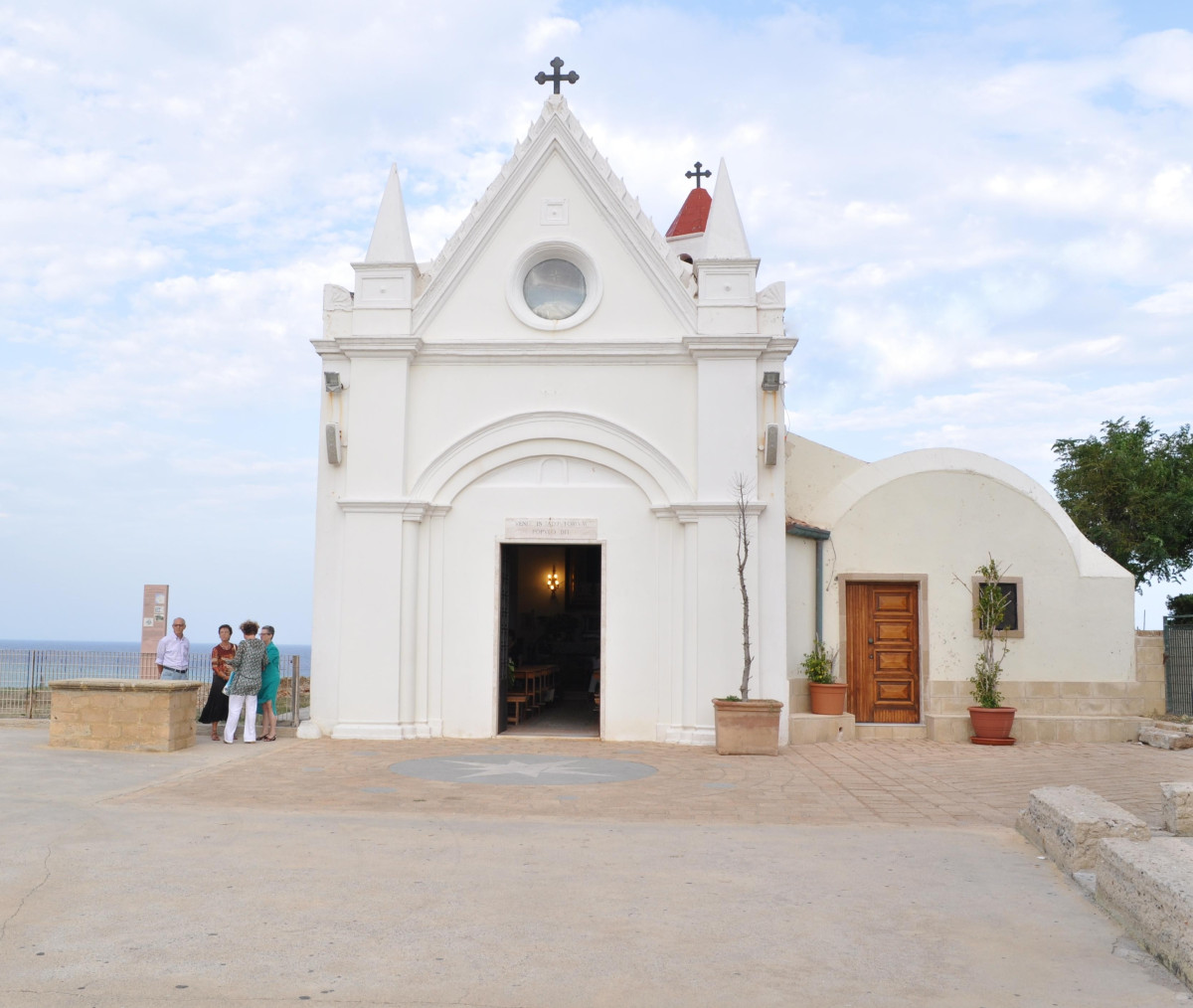 Santuario di Santa Maria di Capo Colonna (Crotone) ViaggiArt