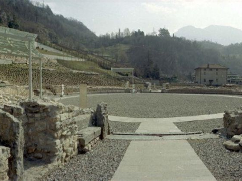 Immagine descrittiva - http://www.parcoarcheologicocividate.valcamonicaromana.beniculturali.it/getImage.php?id=68&w=800&h=600&f=0&.jpg Immagine descrittiva - http://www.parcoarcheologicocividate.valcamonicaromana.beniculturali.it/getImage.php?id=68&w=800&h=600&f=0&.jpg