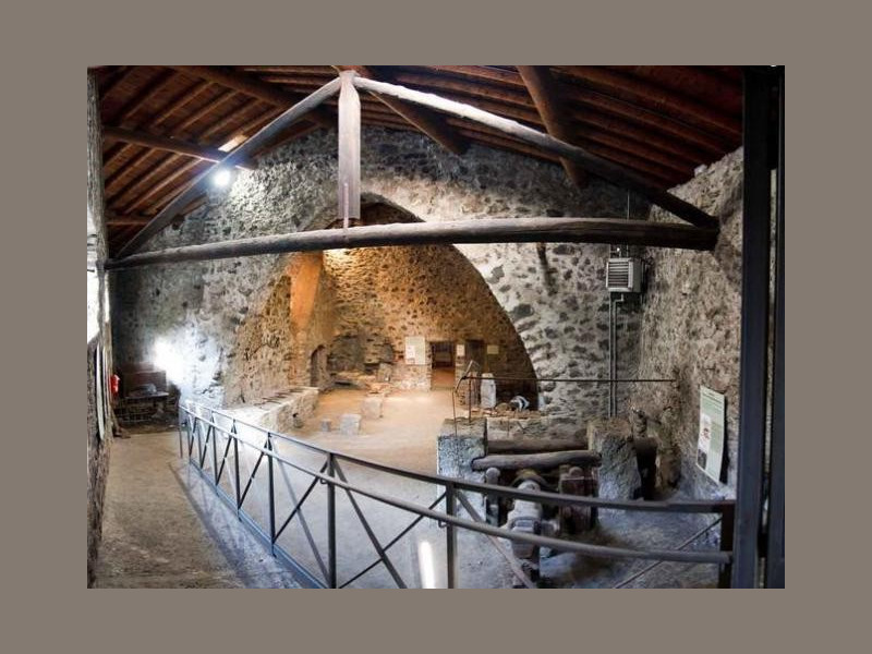 Immagine descrittiva - http://www.turismovallecamonica.it/sites/default/files/styles/mtn_node_slide/public/ruusscp_700_0.jpg?itok=3tqrsp6E Immagine descrittiva - http://www.turismovallecamonica.it/sites/default/files/styles/mtn_node_slide/public/ruusscp_700_0.jpg?itok=3tqrsp6E