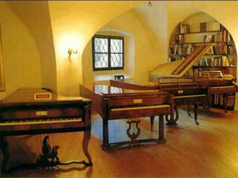 MUSEO DEL PIANOFORTE ANTICO MUSEO DEL PIANOFORTE ANTICO