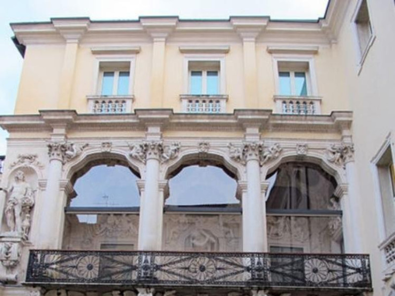 Palazzo Leoni Montanari Palazzo Leoni Montanari