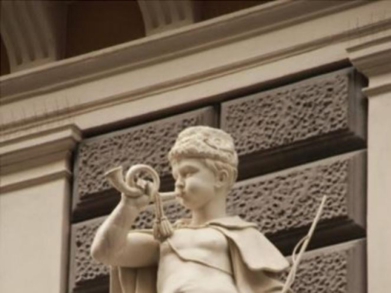 particolare della facciata particolare della facciata