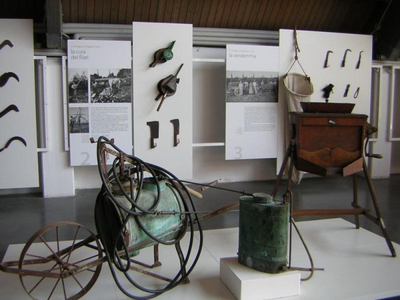 Bentivoglio, Museo della Civiltà Contadina "Istituzione Villa Smeraldi" Bentivoglio, Museo della Civiltà Contadina "Istituzione Villa Smeraldi"