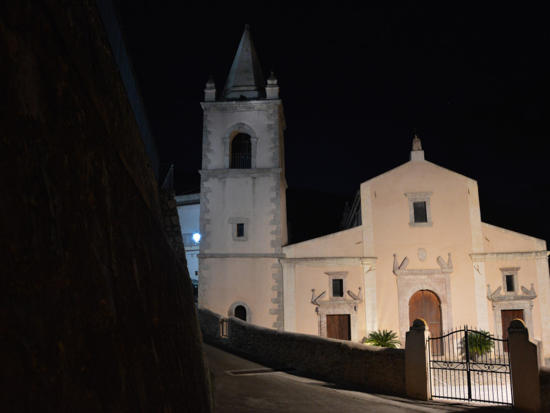 Immagine descrittiva - BY Comune di Capri Leone Immagine descrittiva - BY Comune di Capri Leone