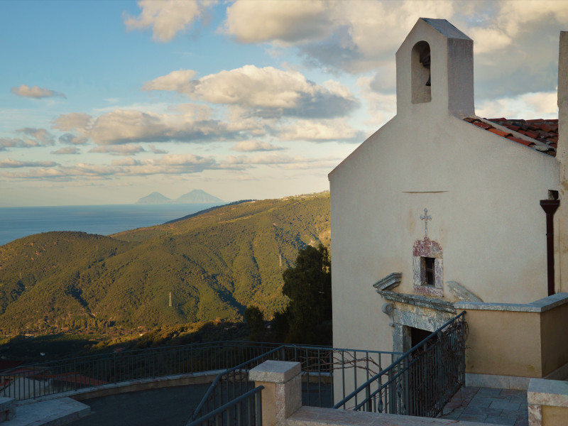 Immagine descrittiva - BY Comune di Capri Leone Immagine descrittiva - BY Comune di Capri Leone