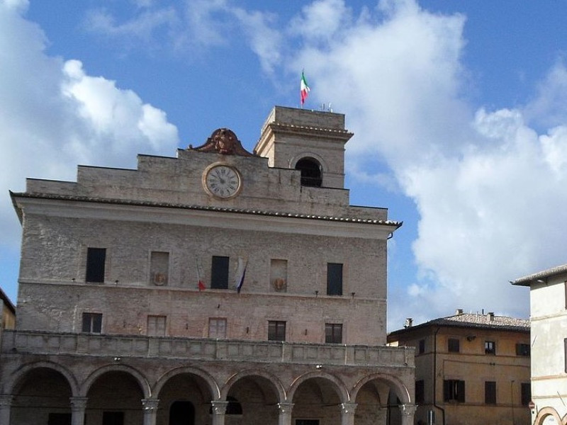 Immagine descrittiva - CC BY-SA Di Umbria ws, CC BY-SA 3.0, https://commons.wikimedia.org/w/index.php?curid=55264820 Immagine descrittiva - CC BY-SA Di Umbria ws, CC BY-SA 3.0, https://commons.wikimedia.org/w/index.php?curid=55264820