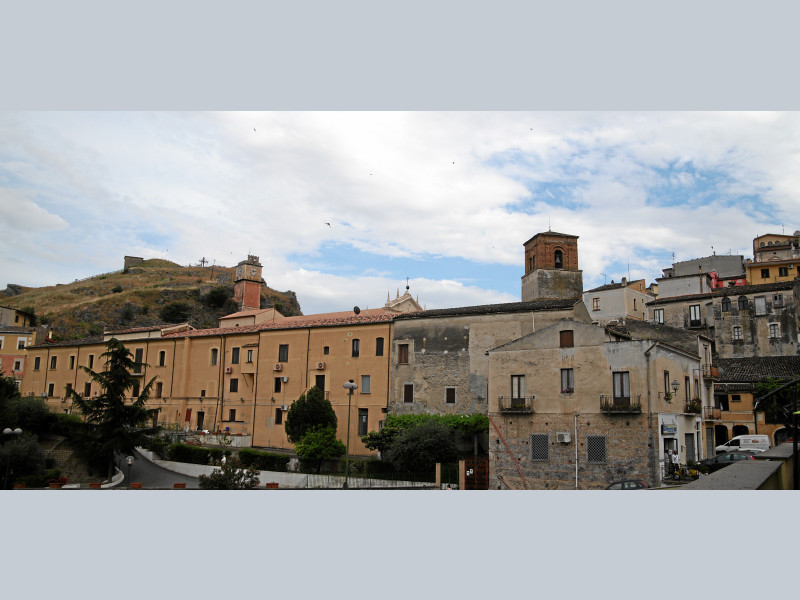 Immagine descrittiva - CC BY-SA Di Mboesch - Opera propria, CC BY-SA 4.0, https://commons.wikimedia.org/w/index.php?curid=49620757 Immagine descrittiva - CC BY-SA Di Mboesch - Opera propria, CC BY-SA 4.0, https://commons.wikimedia.org/w/index.php?curid=49620757