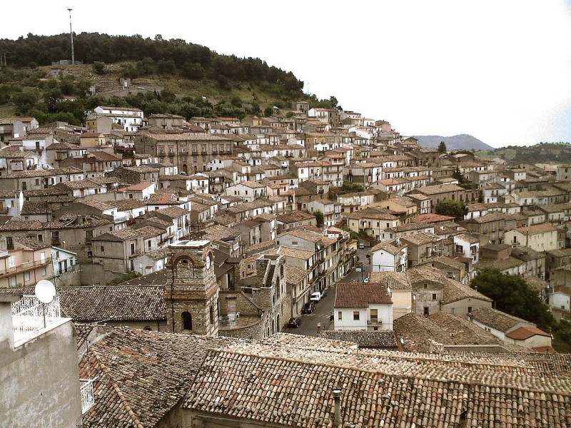 Immagine descrittiva - BY Di Beppeveltri - Opera propria, CC BY-SA 3.0, https://commons.wikimedia.org/w/index.php?curid=9749782 Immagine descrittiva - BY Di Beppeveltri - Opera propria, CC BY-SA 3.0, https://commons.wikimedia.org/w/index.php?curid=9749782