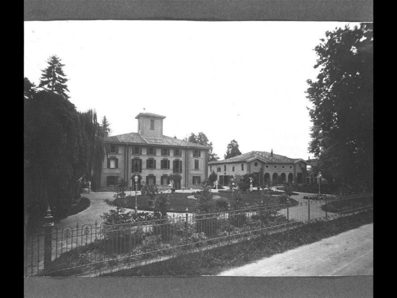 Bologna, Teatrino di Villa Altieri
