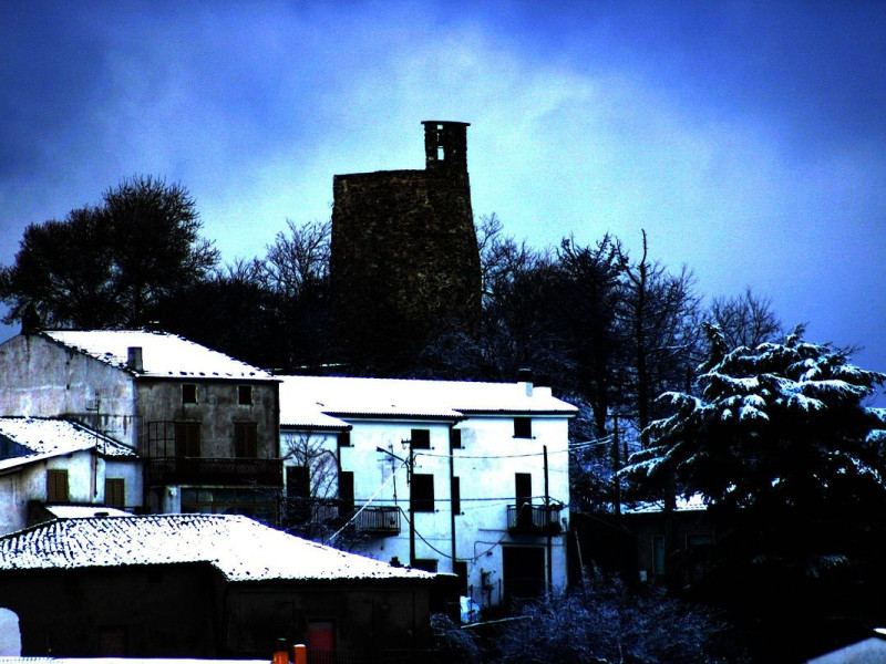 Immagine descrittiva - CC BY-SA Di Explorer di Wikipedia in italiano - Opera propria di chi ha caricato in origine il file, CC BY-SA 3.0, https://commons.wikimedia.org/w/index.php?curid=4758723 Immagine descrittiva - CC BY-SA Di Explorer di Wikipedia in italiano - Opera propria di chi ha caricato in origine il file, CC BY-SA 3.0, https://commons.wikimedia.org/w/index.php?curid=4758723