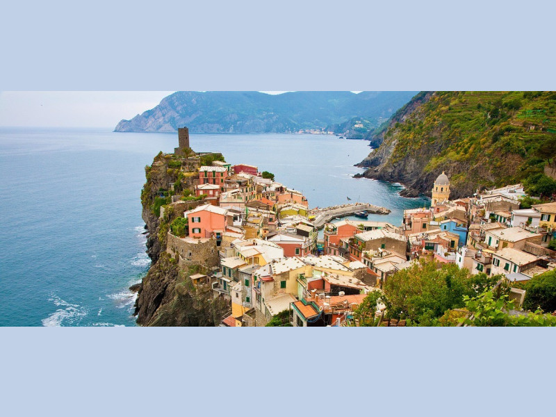 Parco Letterario "Montale e le Cinque Terre" Parco Letterario "Montale e le Cinque Terre"