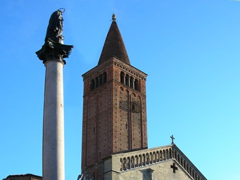 Immagine descrittiva - CC BY-SA Di Nessun autore leggibile automaticamente. Idéfix~commonswiki presunto (secondo quanto affermano i diritti d'autore). - Nessuna fonte leggibile automaticamente. Presunta opera propria (secondo quanto affermano i diritti d'autore)., CC BY-SA 3.0, https://commons.wikimedia.org/w/index.php?curid=519075 Immagine descrittiva - CC BY-SA Di Nessun autore leggibile automaticamente. Idéfix~commonswiki presunto (secondo quanto affermano i diritti d'autore). - Nessuna fonte leggibile automaticamente. Presunta opera propria (secondo quanto affermano i diritti d'autore)., CC BY-SA 3.0, https://commons.wikimedia.org/w/index.php?curid=519075