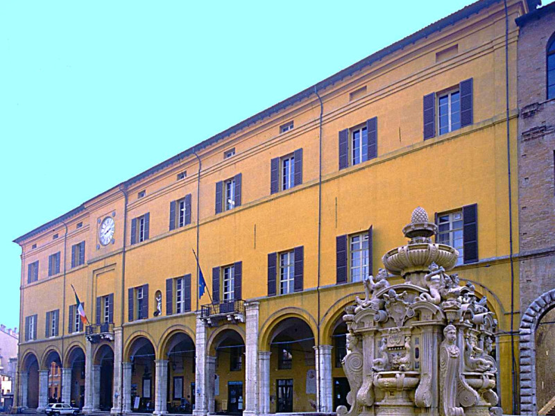 Immagine descrittiva - CC BY-SA Di Uomodis08 - Foto, CC BY-SA 3.0, https://commons.wikimedia.org/w/index.php?curid=7363083