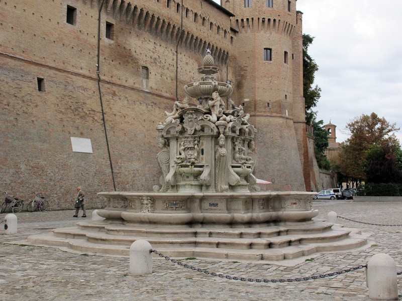 Immagine descrittiva - CC BY Di Sailko - Opera propria, CC BY 3.0, https://commons.wikimedia.org/w/index.php?curid=28533586 Immagine descrittiva - CC BY Di Sailko - Opera propria, CC BY 3.0, https://commons.wikimedia.org/w/index.php?curid=28533586