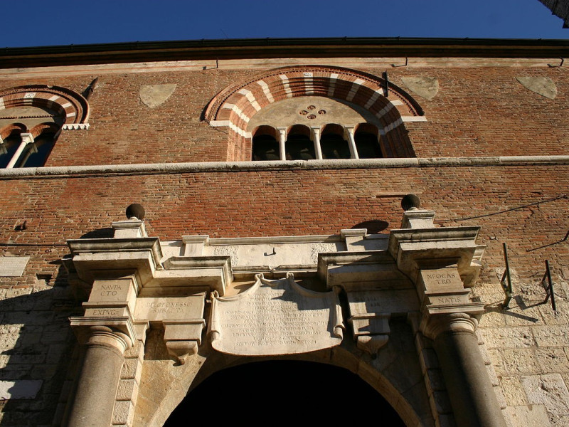 Immagine descrittiva - CC BY-SA Di Stefano Bolognini - Opera propria, CC BY-SA 3.0, https://commons.wikimedia.org/w/index.php?curid=4383249 Immagine descrittiva - CC BY-SA Di Stefano Bolognini - Opera propria, CC BY-SA 3.0, https://commons.wikimedia.org/w/index.php?curid=4383249