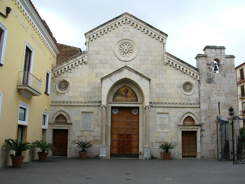 Immagine descrittiva - CC BY-SA Di Mentnafunangann - Opera propria, CC BY-SA 3.0, https://commons.wikimedia.org/w/index.php?curid=26119802 Immagine descrittiva - CC BY-SA Di Mentnafunangann - Opera propria, CC BY-SA 3.0, https://commons.wikimedia.org/w/index.php?curid=26119802