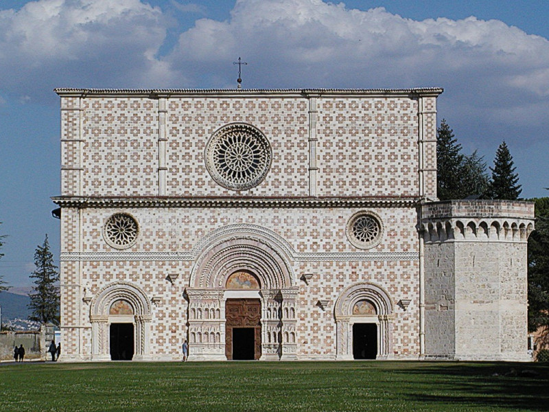 Immagine descrittiva - CC BY-SA Di Ra Boe - selbst fotografiert DigiCam C2100UZ, CC BY-SA 2.5, https://commons.wikimedia.org/w/index.php?curid=2760145 Immagine descrittiva - CC BY-SA Di Ra Boe - selbst fotografiert DigiCam C2100UZ, CC BY-SA 2.5, https://commons.wikimedia.org/w/index.php?curid=2760145