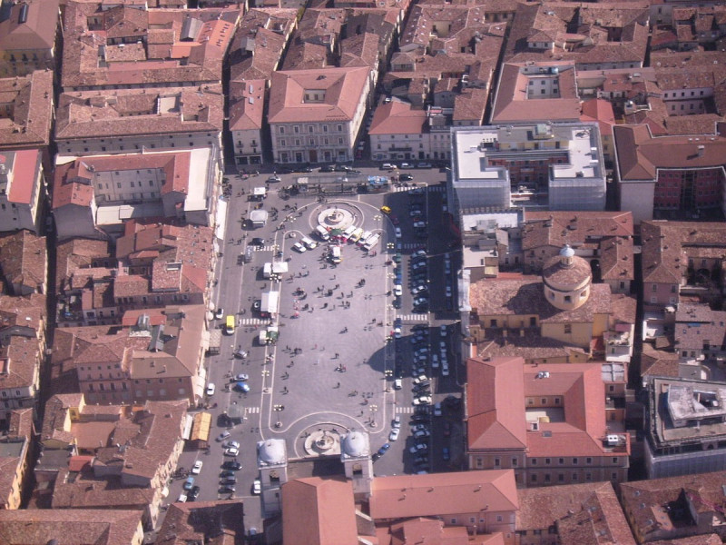 Immagine descrittiva - BY Di LIAP - Opera propria, Pubblico dominio, https://commons.wikimedia.org/w/index.php?curid=5576419 Immagine descrittiva - BY Di LIAP - Opera propria, Pubblico dominio, https://commons.wikimedia.org/w/index.php?curid=5576419
