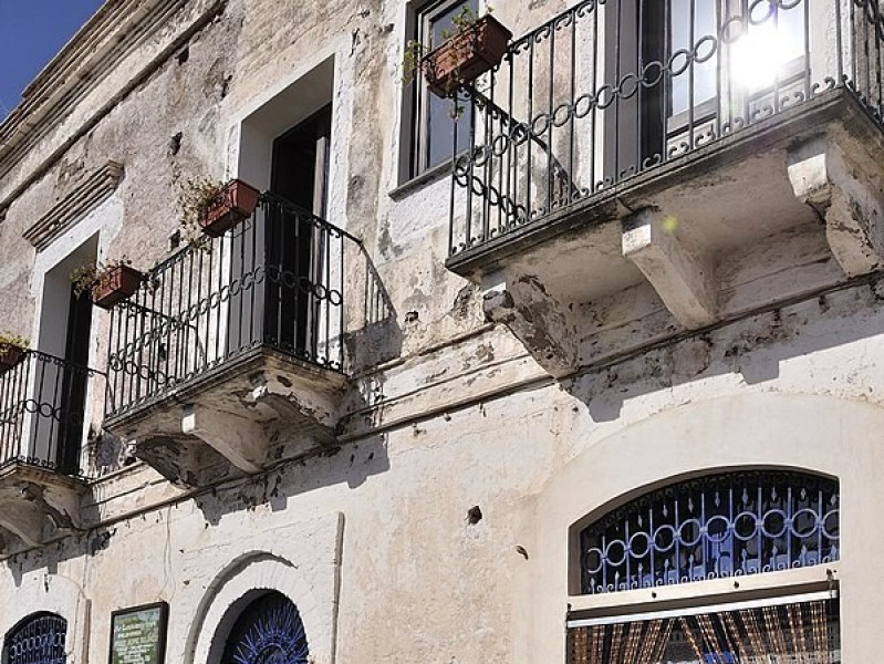 Immagine descrittiva - CC BY-SA Di stefan_fotos from Leipzig, Germany - Aeolian island, CC BY-SA 2.0, https://commons.wikimedia.org/w/index.php?curid=22792639