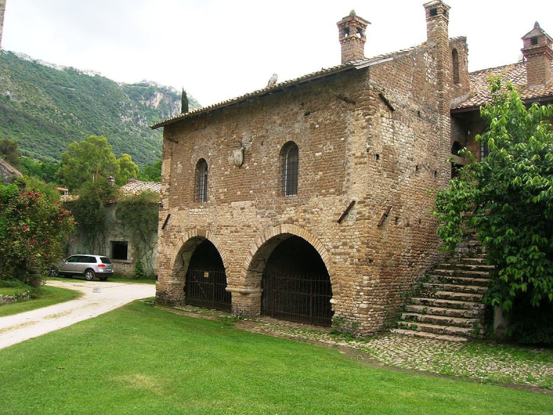 Immagine descrittiva - CC BY-SA Di Mentnafunangann - Opera propria, CC BY-SA 3.0, https://commons.wikimedia.org/w/index.php?curid=10575086 Immagine descrittiva - CC BY-SA Di Mentnafunangann - Opera propria, CC BY-SA 3.0, https://commons.wikimedia.org/w/index.php?curid=10575086