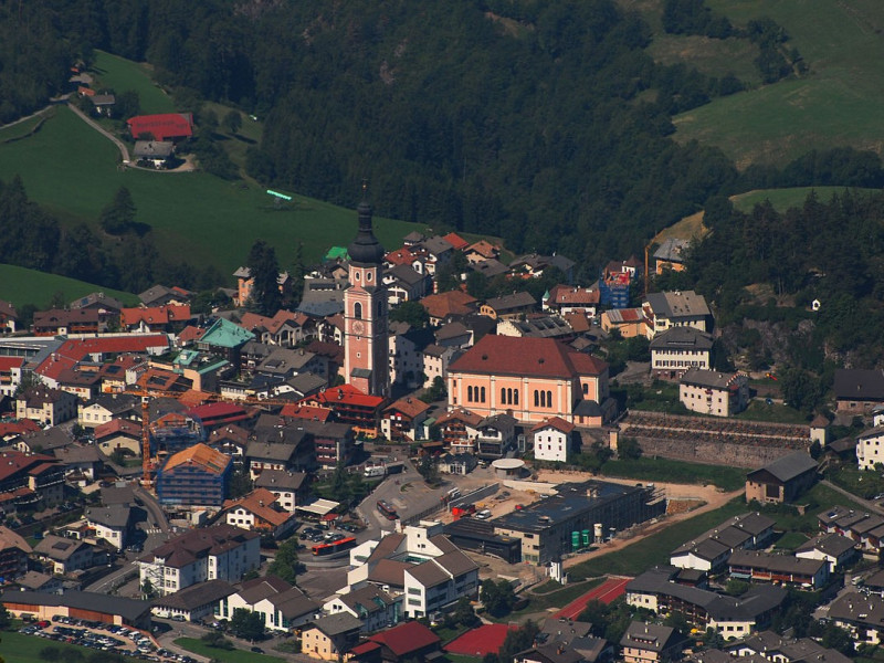 Immagine descrittiva - CC BY-SA Di M-Car - Opera propria, CC BY-SA 3.0, https://commons.wikimedia.org/w/index.php?curid=15818646 Immagine descrittiva - CC BY-SA Di M-Car - Opera propria, CC BY-SA 3.0, https://commons.wikimedia.org/w/index.php?curid=15818646