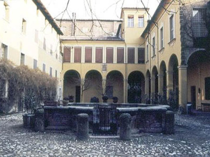 Imola, Palazzo Tozzoni Imola, Palazzo Tozzoni