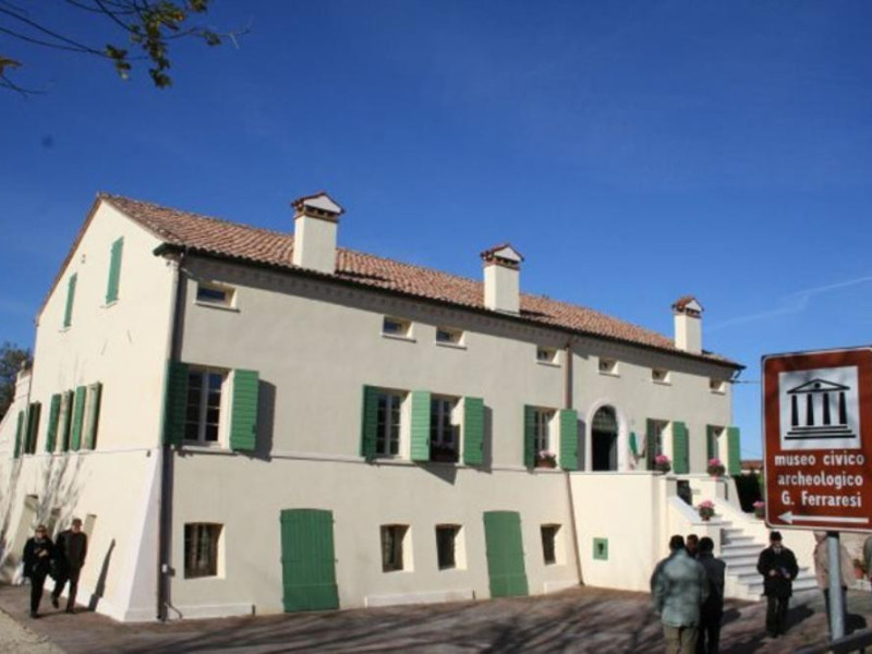 Bondeno, Museo Civico Archeologico "G. Ferraresi" Bondeno, Museo Civico Archeologico "G. Ferraresi"