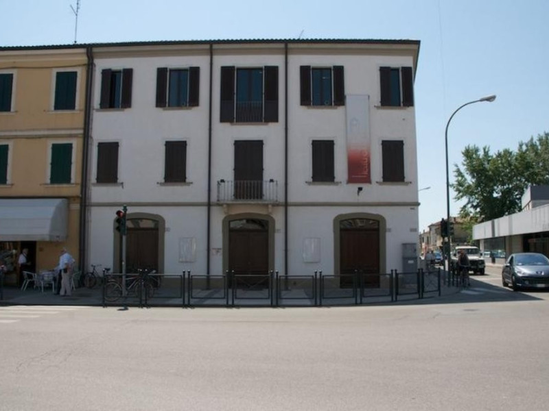 Copparo, Teatro De Micheli