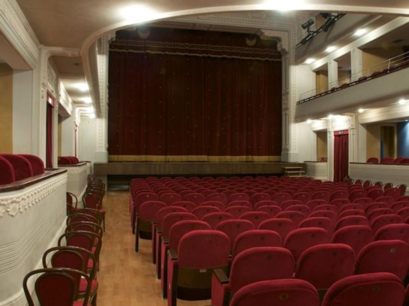 Copparo, Teatro De Micheli