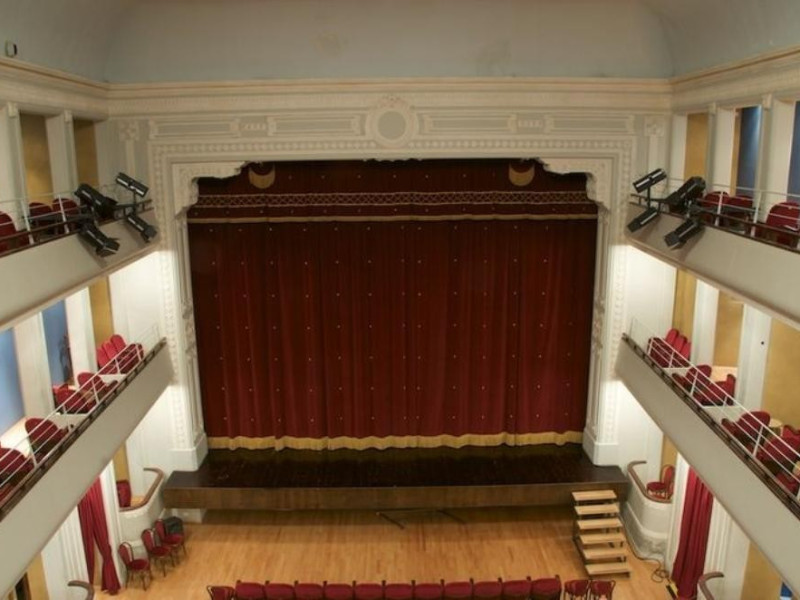 Copparo, Teatro De Micheli