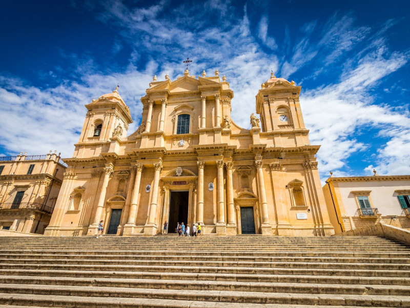 Tardo Barocco - Cattedrale di Noto (Patrimonio dell'Umanità) Tardo Barocco - Cattedrale di Noto (Patrimonio dell'Umanità)