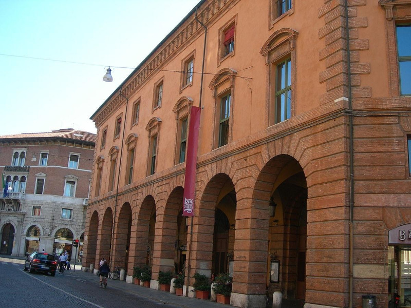 Immagine descrittiva - Di Sien - Opera propria, Pubblico dominio, https://commons.wikimedia.org/w/index.php?curid=4546764