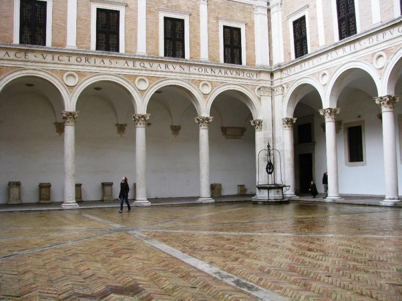 Cortile di Palazzo Ducale di Urbino