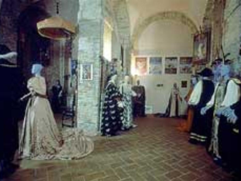 Sala del Costume e delle Tradizioni Popolari Sala del Costume e delle Tradizioni Popolari
