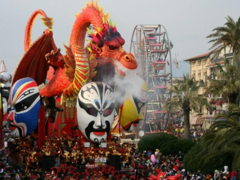 Carnevale di Viareggio Carnevale di Viareggio