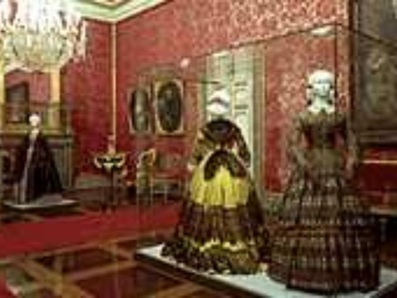 Firenze, GALLERIA DEL COSTUME DI PALAZZO PITTI Firenze, GALLERIA DEL COSTUME DI PALAZZO PITTI