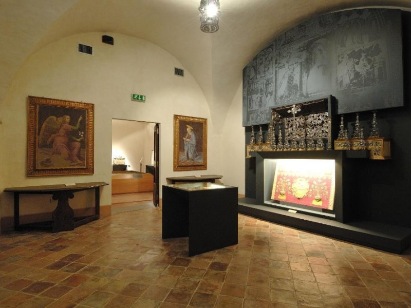 Museo della Porziuncola. Sala espositiva D. A Fedeli, Marcello; jpg; 2126 pixels; 1417 pixels Museo della Porziuncola. Sala espositiva D. A Fedeli, Marcello; jpg; 2126 pixels; 1417 pixels