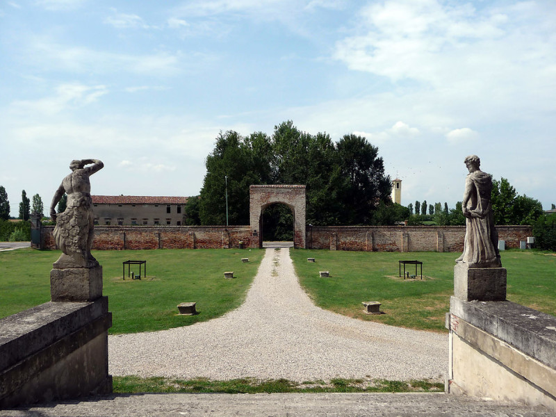 Immagine descrittiva - CC BY-SA Di Marcok / it.wikipedia - Opera propria, CC BY-SA 3.0, https://commons.wikimedia.org/w/index.php?curid=7542044 Immagine descrittiva - CC BY-SA Di Marcok / it.wikipedia - Opera propria, CC BY-SA 3.0, https://commons.wikimedia.org/w/index.php?curid=7542044