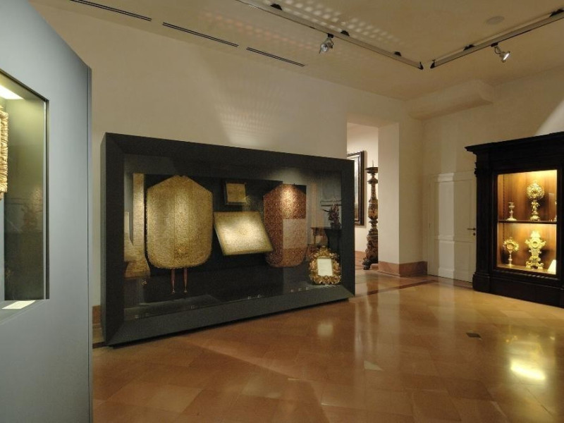 Museo della Porziuncola. Sala espositiva E Fedeli, Marcello; jpg; 2126 pixels; 1417 pixels Museo della Porziuncola. Sala espositiva E Fedeli, Marcello; jpg; 2126 pixels; 1417 pixels