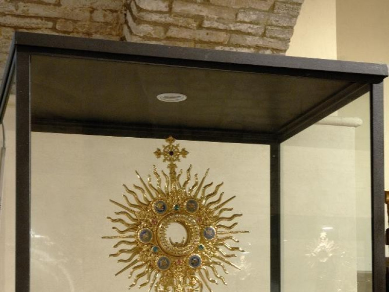 Museo di S. Pietro e cripta di S. Vittorino.  Fedeli, Marcello; jpg; 1417 pixels; 2126 pixels Museo di S. Pietro e cripta di S. Vittorino.  Fedeli, Marcello; jpg; 1417 pixels; 2126 pixels
