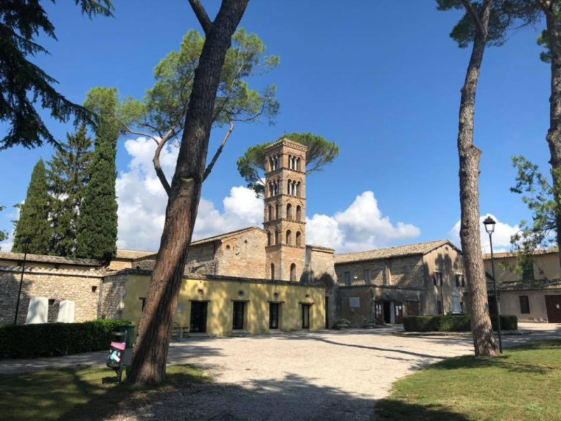 Santa Maria di Vescovio esterno Santa Maria di Vescovio esterno