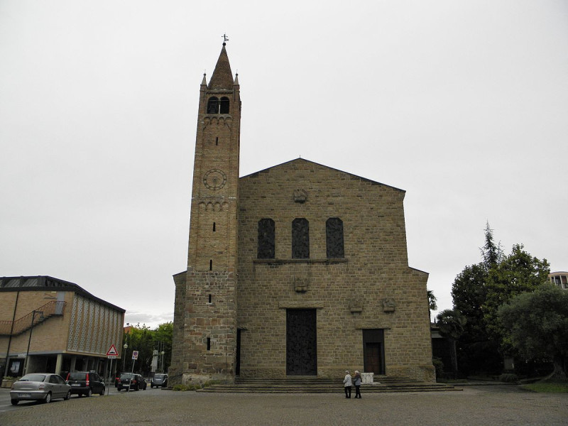 Immagine descrittiva - CC BY-SA Di Threecharlie - Opera propria, CC BY-SA 4.0, https://commons.wikimedia.org/w/index.php?curid=40448817 Immagine descrittiva - CC BY-SA Di Threecharlie - Opera propria, CC BY-SA 4.0, https://commons.wikimedia.org/w/index.php?curid=40448817