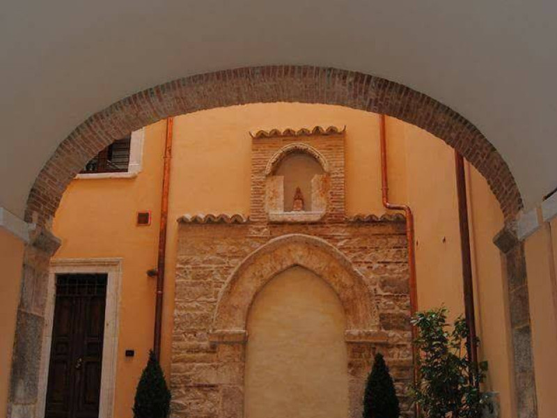 Immagine descrittiva - Immagine descrittiva -