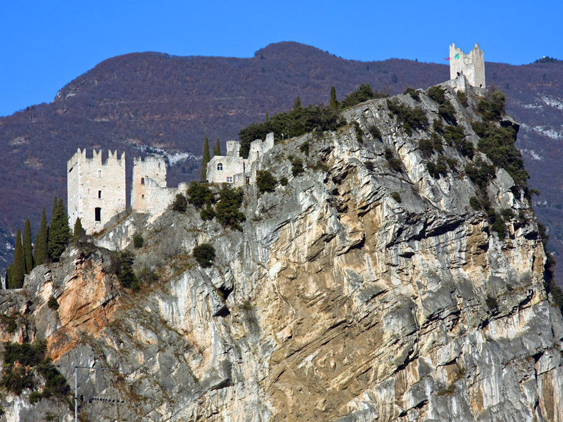 Immagine descrittiva - CC BY-SA Di Alessandro Vecchi - Opera propria, CC BY-SA 3.0, https://commons.wikimedia.org/w/index.php?curid=18076608 Immagine descrittiva - CC BY-SA Di Alessandro Vecchi - Opera propria, CC BY-SA 3.0, https://commons.wikimedia.org/w/index.php?curid=18076608