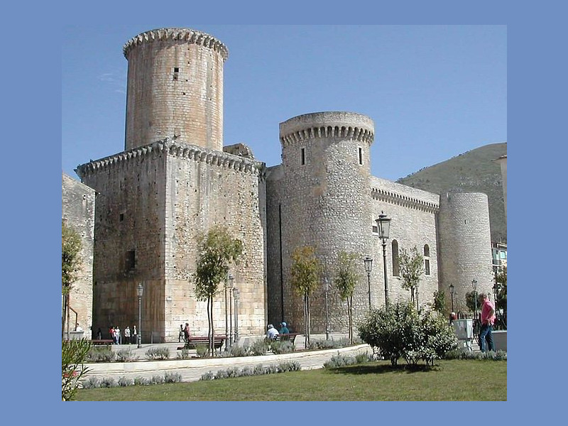 Immagine descrittiva - CC BY-SA CC BY-SA 3.0, https://commons.wikimedia.org/w/index.php?curid=762132 Immagine descrittiva - CC BY-SA CC BY-SA 3.0, https://commons.wikimedia.org/w/index.php?curid=762132