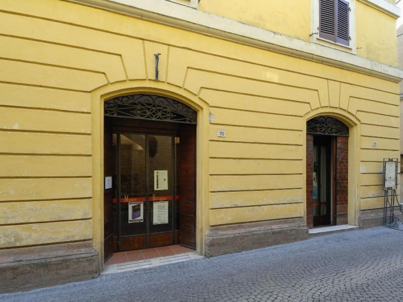 Museo Civico. Ingresso. Fedeli, Marcello; jpg; 2126 pixels; 1417 pixels Museo Civico. Ingresso. Fedeli, Marcello; jpg; 2126 pixels; 1417 pixels