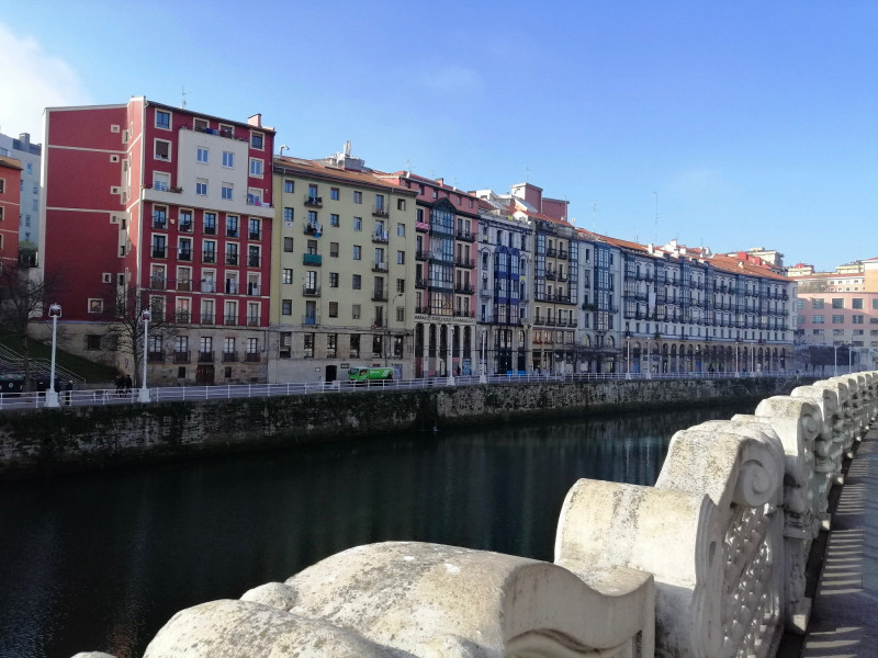 Sulla riva del Nervión Sulla riva del Nervión