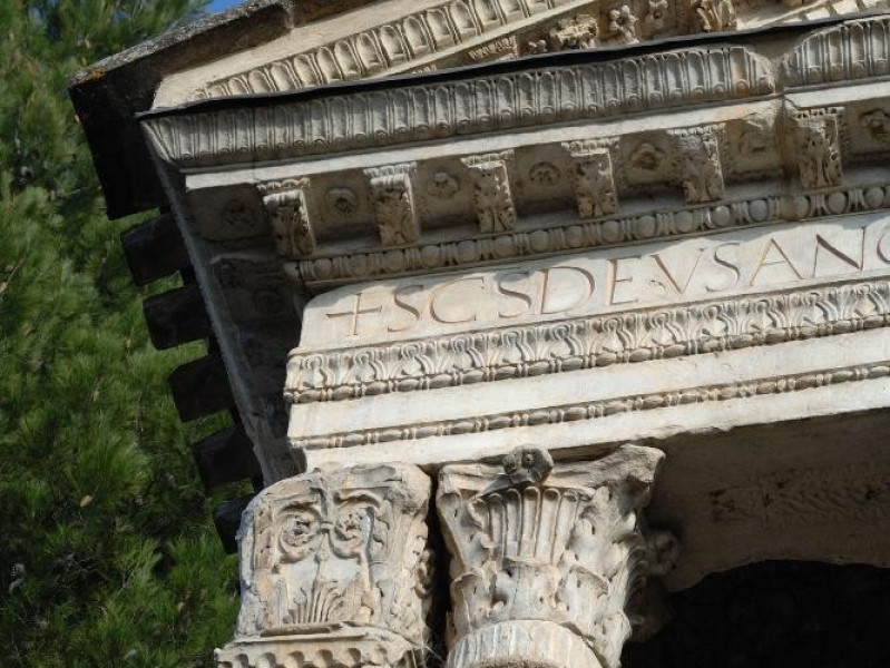 Chiesa di S. Salvatore. IV-V sec. d.C. Estern Fedeli, Marcello; jpg; 1417 pixels; 2126 pixels Chiesa di S. Salvatore. IV-V sec. d.C. Estern Fedeli, Marcello; jpg; 1417 pixels; 2126 pixels